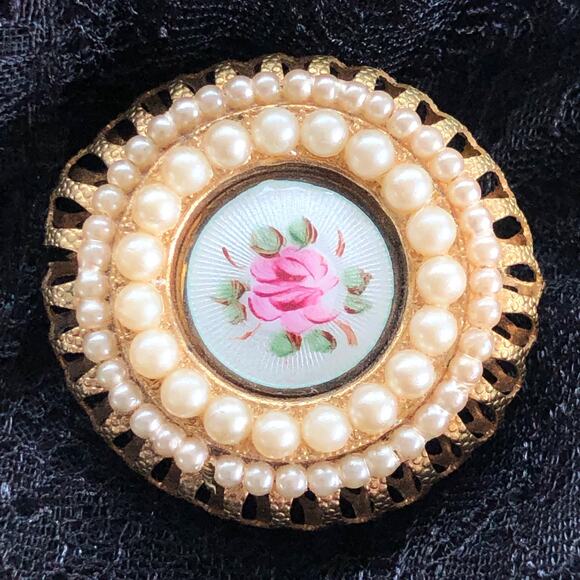 Vintage Jewelry - Vintage Victorian Gold Tone Round Floral Enamel Faux Pearls Brooch Pin